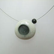 collier céramique raku blanc et noir