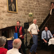 Beste Unterhaltung auf hohem Niveau in Stuttgart. Buchen auch Sie Ihre Dinner Show und lassen Sie sich mit Zauberei & Mentalmagie verwöhnen.
