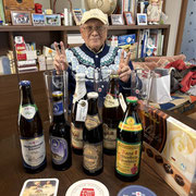 家族が集まる正月をドイツビ—ルで楽しもうと思っています。　　　　・正月は家族でドイツビールをと(和良)