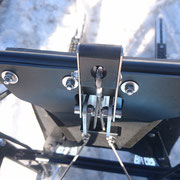 Hebel nach oben: Lenkung arretiert