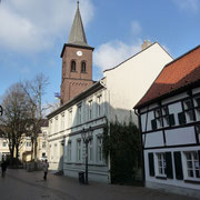 Haus Messer und evgl. Pfarrhaus | Lintorfer Straße