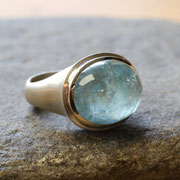 Silberring mit großem Aquamarincabochon 
