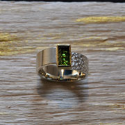 Silberring mit Turmalin in 750er Gelbgoldfassung