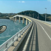 角島大橋　1780mで2000年に開通　SNSで人気が出た所