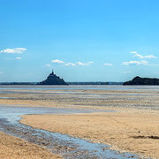 depuis la plage au Bec d'andaine à genets 29/04/2025