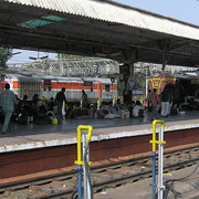 Indiens Eisenbahnnetz ist weit ausgebaut und gut ausgelastet, allerdings in einem bescheidenem Zustand.