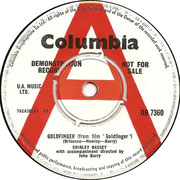 shirley-bassey-goldfinger-1964 Columbia DB 7360 1964