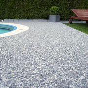 Steinteppich Poolumrandung