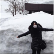 [KURONEKO no Instagram] 26/01/2015 Estamos á caminho para Niigata!  Omg a neve esta espessa pro todo o chão❄️  #onmyouza