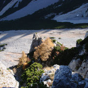 Tiefblick in die Krumme Ries vom Grat aus