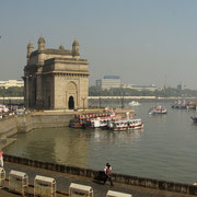 Gate to India view from Sea Lounge, Taj Hotel Mumbai - Photo: Rita Marsmann