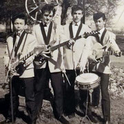 The Vanguards (ca. 1963) met links Paul Thé en rechts Ralph Norman
