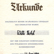 Goldene Ehrennadel für den Dirigenten Willi Kohl 1984