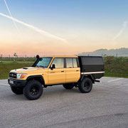 Toyota Landcruiser Festaufbau - Buschtaxi Umbau
