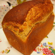 味噌食パン（１斤）　塩は入れません、味噌の風味が味わえる和風の食パンです　★