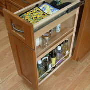 Spice Pull-Out Base Cabinet