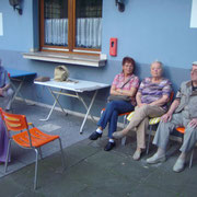 Ehepaar Heitmann, & Gitte N. mit Freunden.