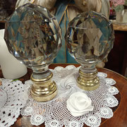boules d'escalier en cristal anciennes 