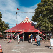 ZIRKUSPROJEKT - Der Zirkus begeistert die Kinder jedes Jahr wieder aus neue.