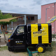 Kitasozialarbeit am Frühlingsfest in der Kita "Hanni Kipp" - Unsere Ape im Einsatz in der Kita "Hanni Kipp" am 24. Mai 2025
