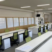 ホワイトボード付家具　机　職員室2