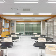 理科室　実験台　収納家具