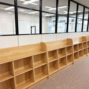 展示スペース　書架
