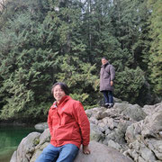 2025.12.3 カナダ（バンクーバー）リン・キャニオン公園にて