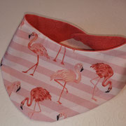 WHT Flamingos auf gestreiftem Stoff, den gibts aber nur noch mit mint-weißen Streifen