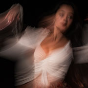 Fotogramma dalla meditazione fotografica con Francesca Pulerà | Alessandro Tintori