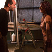 Backstage del set del porfolio fine art La strega di Alessandro Tintori con Yara