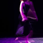 Fotografia di performance Giulia Temperini - studio meditazione fotografica di Alessandro Tintori