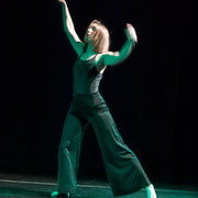 Fotografia di performance Giulia Temperini - studio meditazione fotografica di Alessandro Tintori