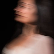 Fotogramma dalla meditazione fotografica con Francesca Pulerà | Alessandro Tintori