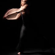 Fotografia di performance Giulia Temperini - studio meditazione fotografica di Alessandro Tintori