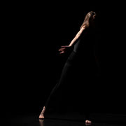 Fotografia di performance Giulia Temperini - studio meditazione fotografica di Alessandro Tintori