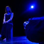 Fotografia di performance Giulia Temperini - Backstage di Luigi Larva