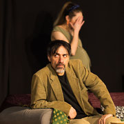 Fotografia di scena dello spettacolo teatrale "Fino all'ultimo sushi" | Alessandro Tintori