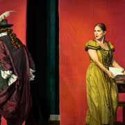 Fotografia di scena di Cyrano de Bergerac in scena al Teatro Caboto Kolbe di Milano