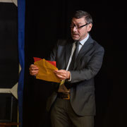 Fotografia di scena dello spettacolo teatrale "Il quarto colloquio" | Alessandro Tintori