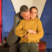 Fotografia di scena dello spettacolo La bambola scomparsa al Teatro Caboto a Milano | Alessandro Tintori