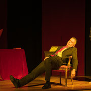 Fotografia di scena dello spettacolo teatrale "Il caso Lancaster" | Alessandro Tintori