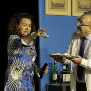 Fotografia di scena dello spettacolo teatrale Galeotto fu il lettino al Teatro Caboto Kolbe a Milano | Alessandro Tintori