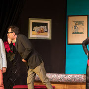 Fotografia di scena dello spettacolo teatrale Ti prego salvami al Teatro Caboto Kolbe a Milano | Alessandro Tintori