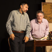 Fotografia di scena dello spettacolo teatrale "O la borsa o le corna" | Alessandro Tintori
