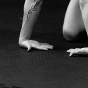 Shamiri®: fotografia in bianco e nero di Annalisa Loiodice mentre si allena in palestra | Alessandro Tintori