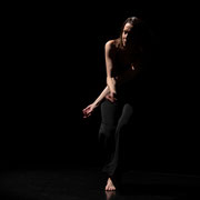 Fotografia di performance Giulia Temperini - studio meditazione fotografica di Alessandro Tintori