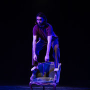 Fotografia a colori di danza contemporanea a teatro | Alessandro Galati per Alessandro Tintori
