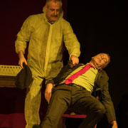 Fotografia di scena dello spettacolo teatrale "Il caso Lancaster" | Alessandro Tintori