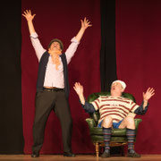 Fotografia di scena dello spettacolo teatrale Comedy Party al Teatro Caboto Kolbe | Alessandro Tintori